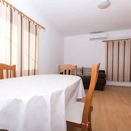 Martina Apartment Trogir